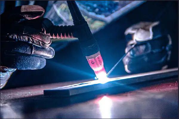 راه های جلوگیری از سیاه شدن جوش آرگون